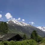 à La Maison Des Cheneaux Bruson